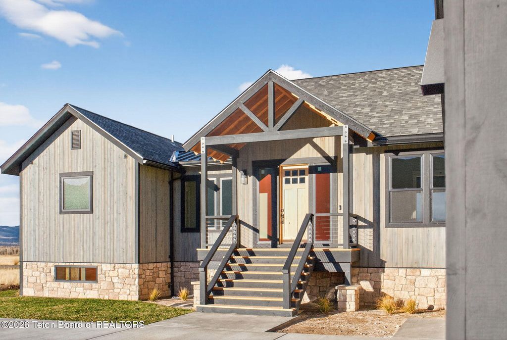 623 ROYAL ELK Circle, Victor, ID 83455 photo 5