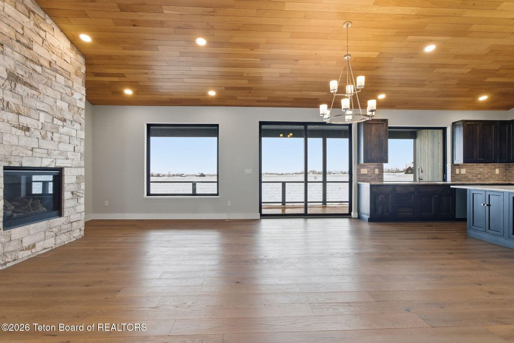 623 ROYAL ELK Circle, Victor, ID 83455 photo 8