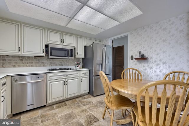 2135 BROCKTON RD, Lancaster, PA 17601