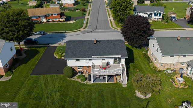 2135 BROCKTON RD, Lancaster, PA 17601