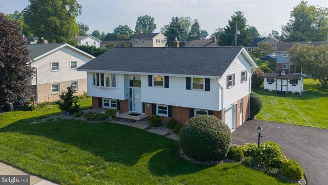 2135 BROCKTON RD, Lancaster, PA 17601