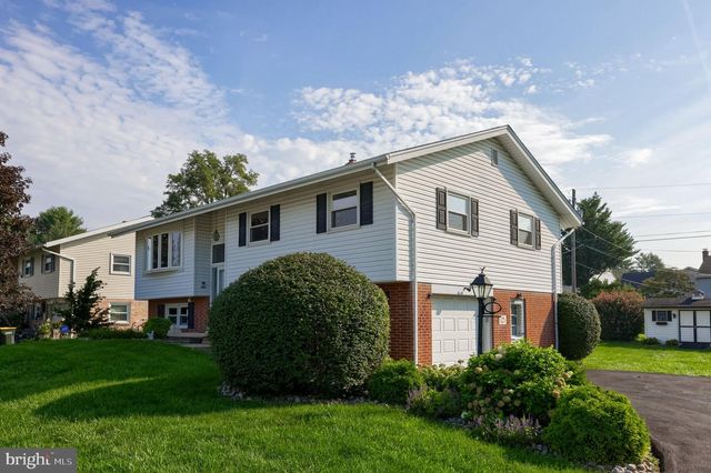 2135 BROCKTON RD, Lancaster, PA 17601