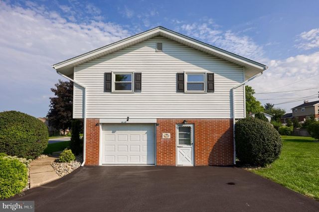 2135 BROCKTON RD, Lancaster, PA 17601
