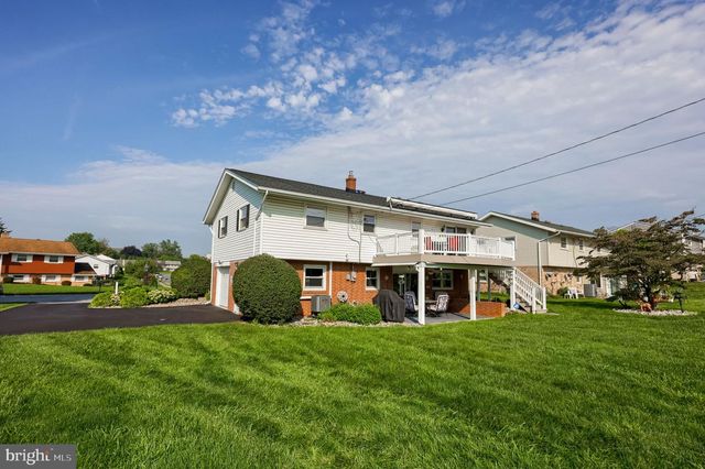 2135 BROCKTON RD, Lancaster, PA 17601
