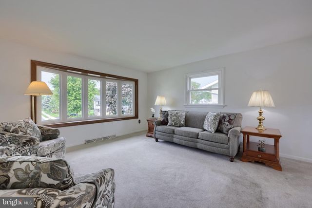2135 BROCKTON RD, Lancaster, PA 17601