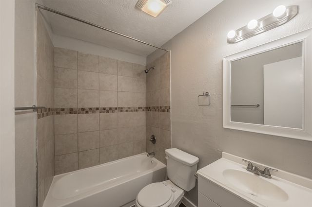 4140 Wilshire Boulevard, Dallas, TX 75241