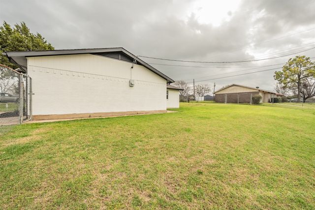 4140 Wilshire Boulevard, Dallas, TX 75241