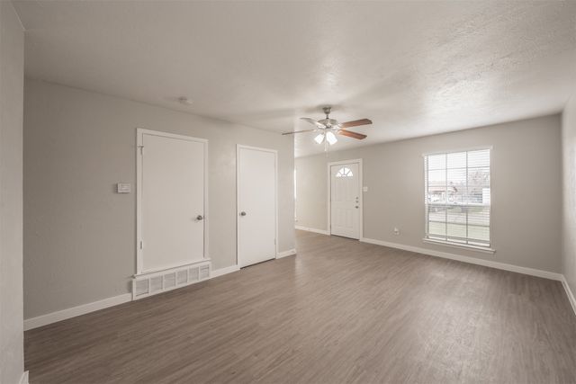 4140 Wilshire Boulevard, Dallas, TX 75241