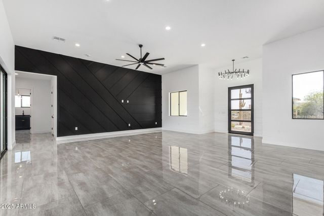 14902 W OBERLIN Way, Surprise, AZ 85387