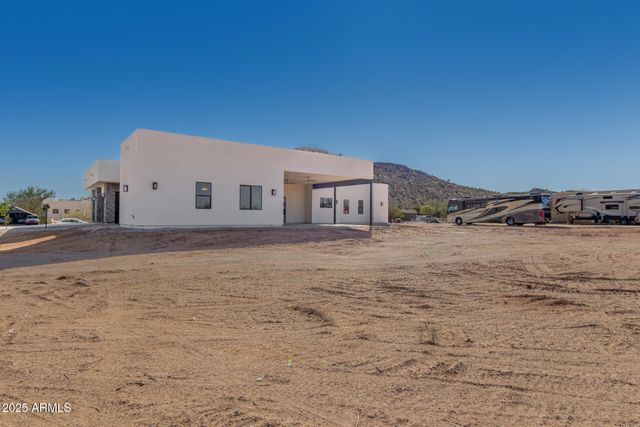 14902 W OBERLIN Way, Surprise, AZ 85387