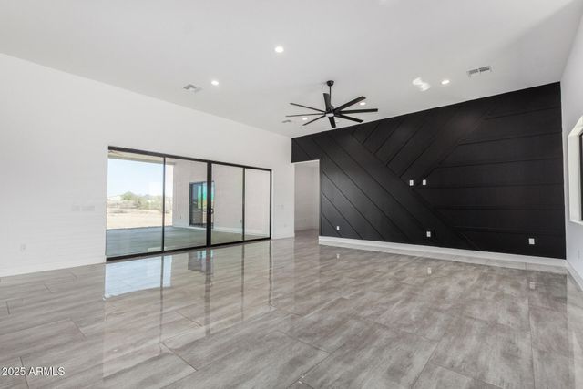 14902 W OBERLIN Way, Surprise, AZ 85387