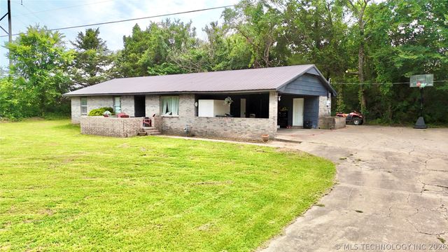 110 N Old State Hwy 2, Whitefield, OK 74472
