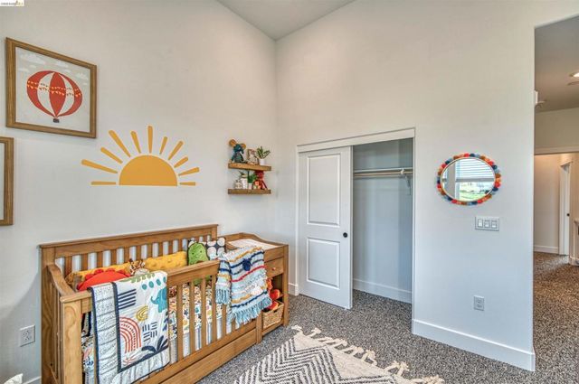 28929 Parkridge Loop 80, Hayward, CA 94544