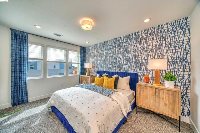 28929 Parkridge Loop 80, Hayward, CA 94544