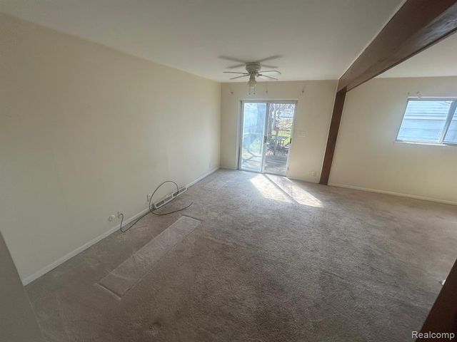 25651 Mcdonald Street, Dearborn Heights, MI 48125