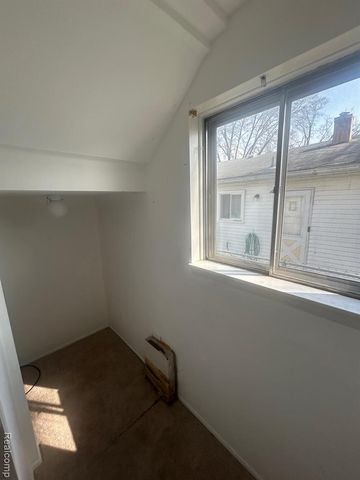 25651 Mcdonald Street, Dearborn Heights, MI 48125