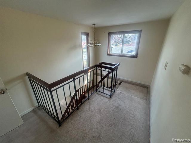 25651 Mcdonald Street, Dearborn Heights, MI 48125