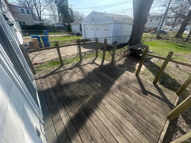 25651 Mcdonald Street, Dearborn Heights, MI 48125