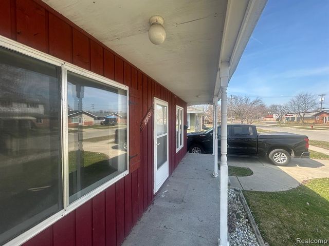 25651 Mcdonald Street, Dearborn Heights, MI 48125