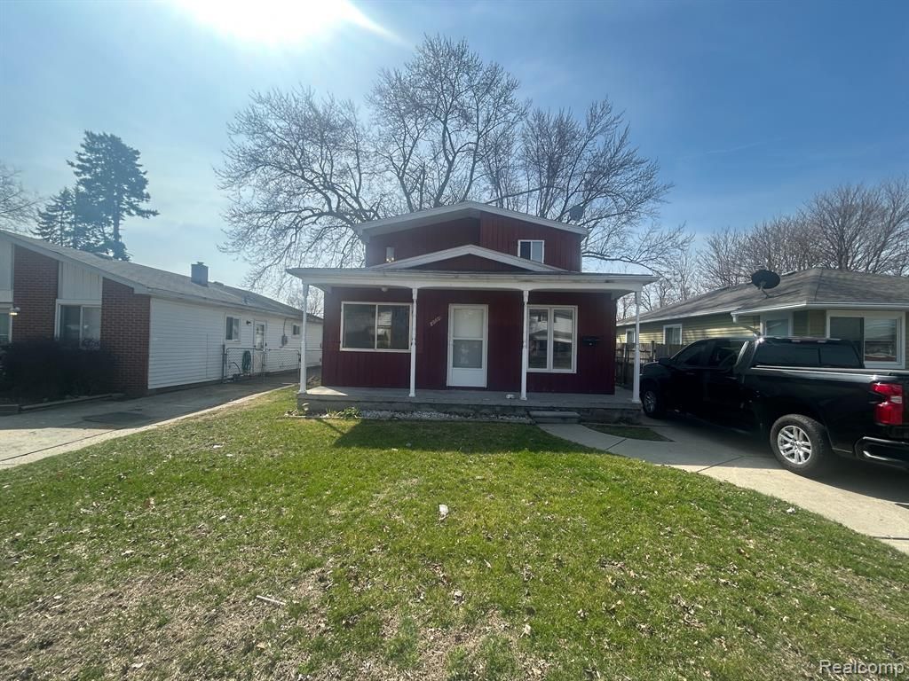 25651 Mcdonald Street, Dearborn Heights, MI 48125