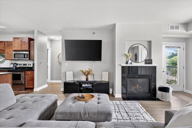 1155 Ford Road 203, Saint Louis Park, MN 55426