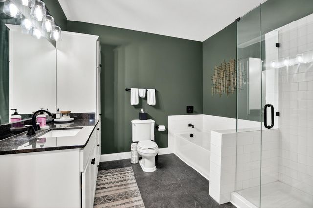 1155 Ford Road 203, Saint Louis Park, MN 55426