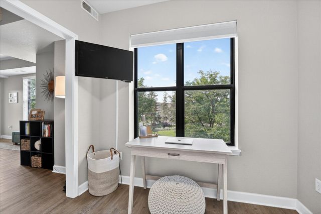 1155 Ford Road 203, Saint Louis Park, MN 55426