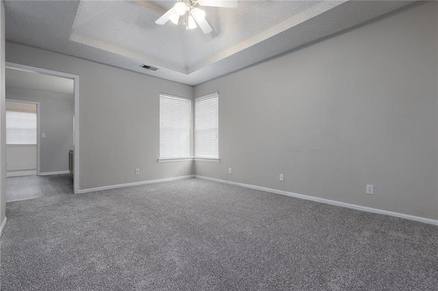 8042 N Elmwood Avenue, Kansas City, MO 64119