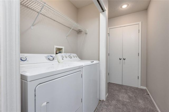 8042 N Elmwood Avenue, Kansas City, MO 64119