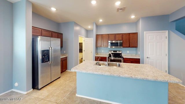 8016 S Tate Loop, Tucson, AZ 85756