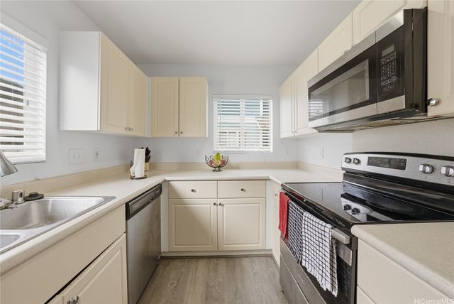 87-1950 Pakeke Street J, Waianae, HI 96792