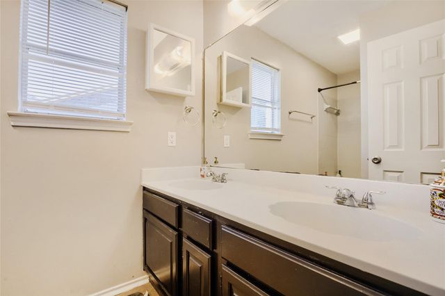 16402 Parkway DR, Pflugerville, TX 78660