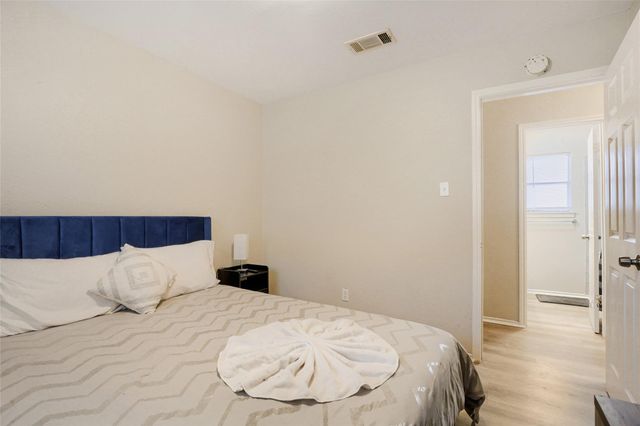 16402 Parkway DR, Pflugerville, TX 78660