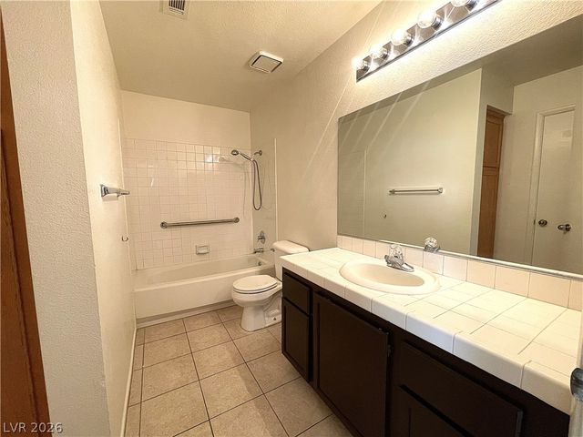 1420 Desert Hills Drive, Las Vegas, NV 89117