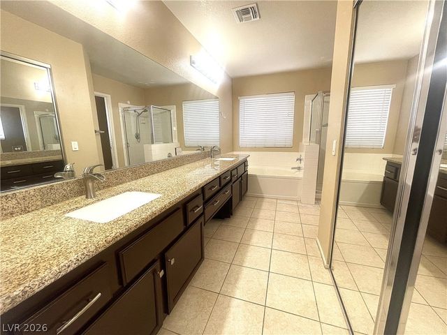 1420 Desert Hills Drive, Las Vegas, NV 89117