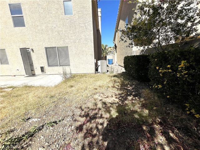 1420 Desert Hills Drive, Las Vegas, NV 89117