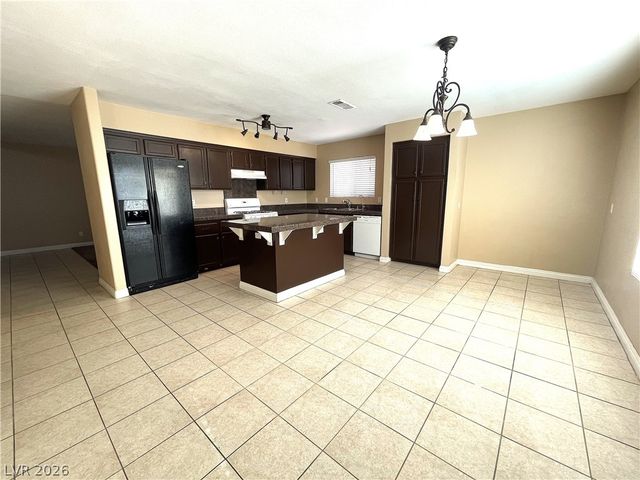 1420 Desert Hills Drive, Las Vegas, NV 89117