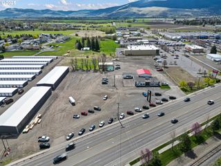 11201 ISLAND Ave, La Grande, OR 97850