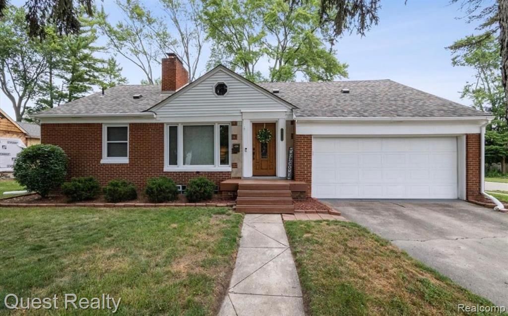 22716 Floral Street, Farmington, MI 48336