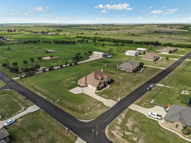 103 Susan Lane, Weatherford, TX 76087