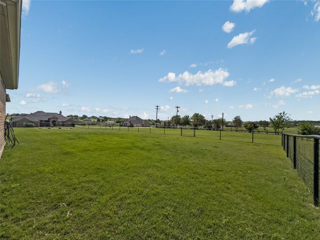 103 Susan Lane, Weatherford, TX 76087