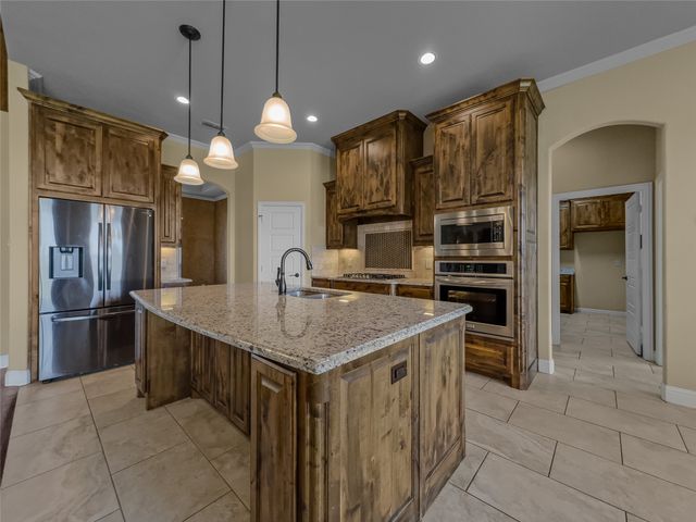 103 Susan Lane, Weatherford, TX 76087