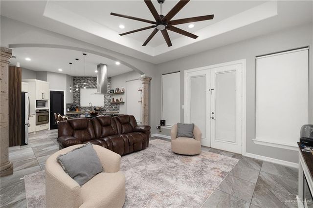 2464 Lady Palm Drive, Rio Grande City, TX 78582
