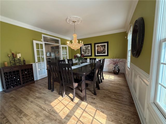 227 Edelweiss Dr, Mccandless, PA 15090