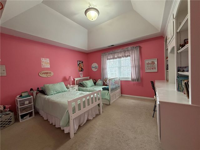 227 Edelweiss Dr, Mccandless, PA 15090