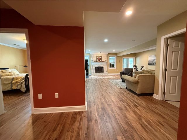 227 Edelweiss Dr, Mccandless, PA 15090