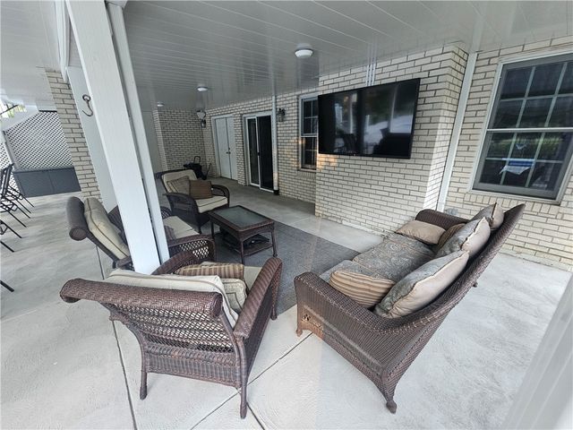 227 Edelweiss Dr, Mccandless, PA 15090