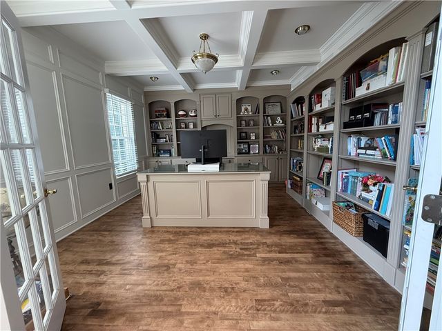 227 Edelweiss Dr, Mccandless, PA 15090