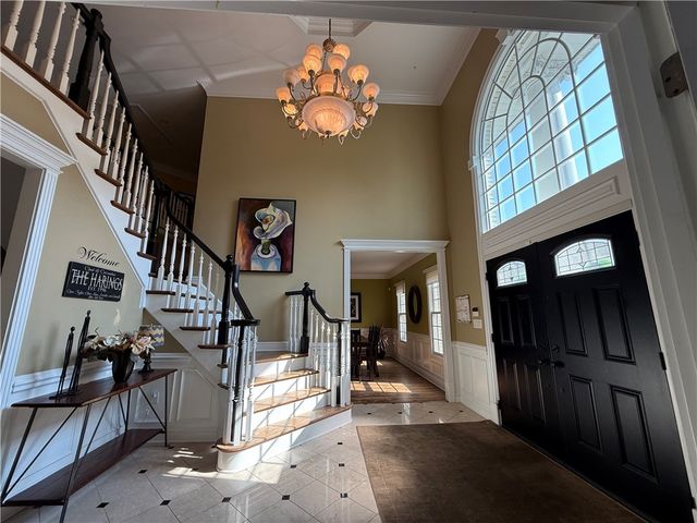 227 Edelweiss Dr, Mccandless, PA 15090