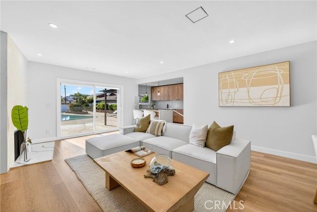 15529 Cornuta, Bellflower, CA 90706